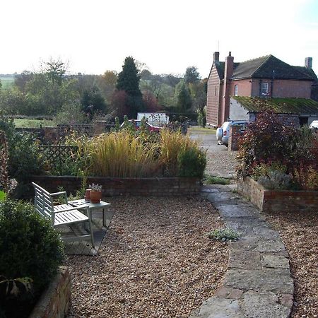 Home Barn Bed And Breakfast Yeovil Exterior photo