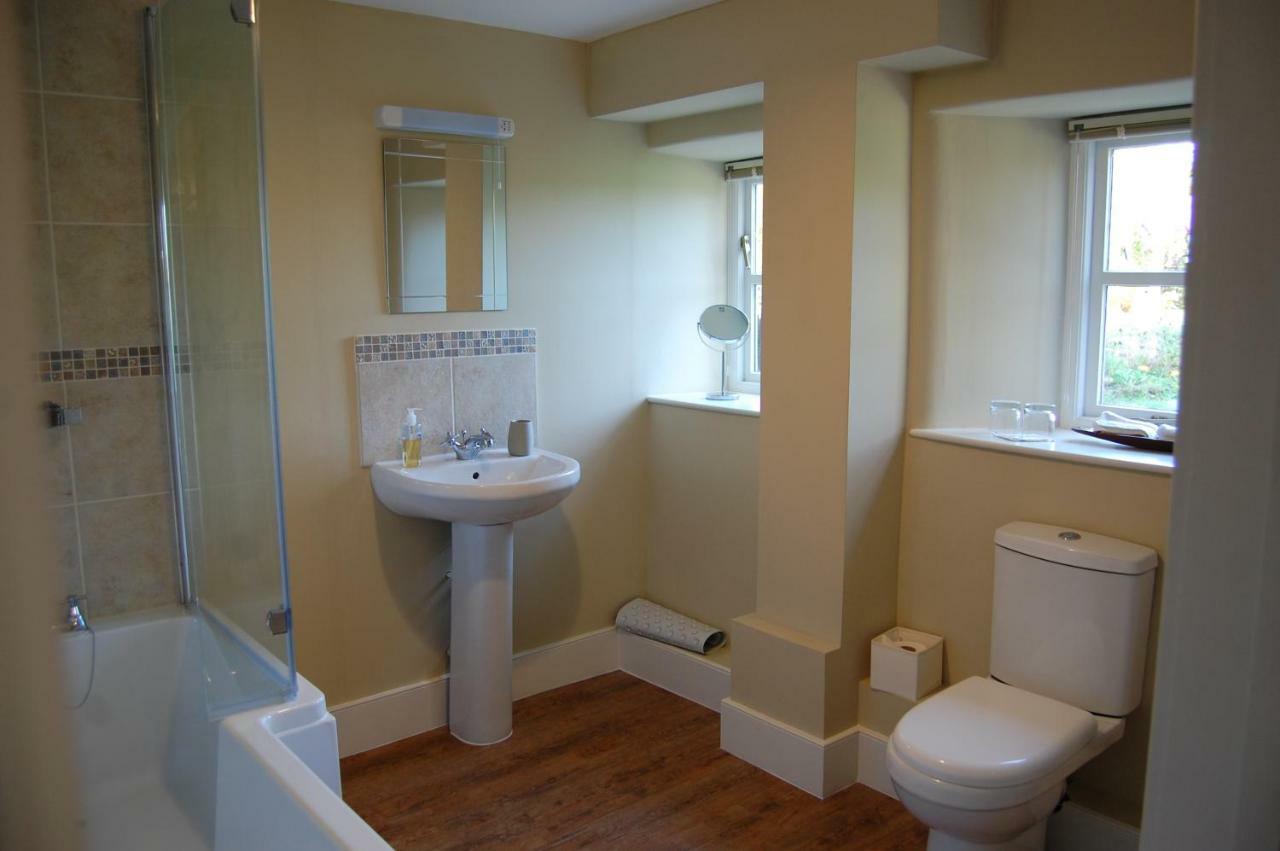 Home Barn Bed And Breakfast Yeovil Exterior photo