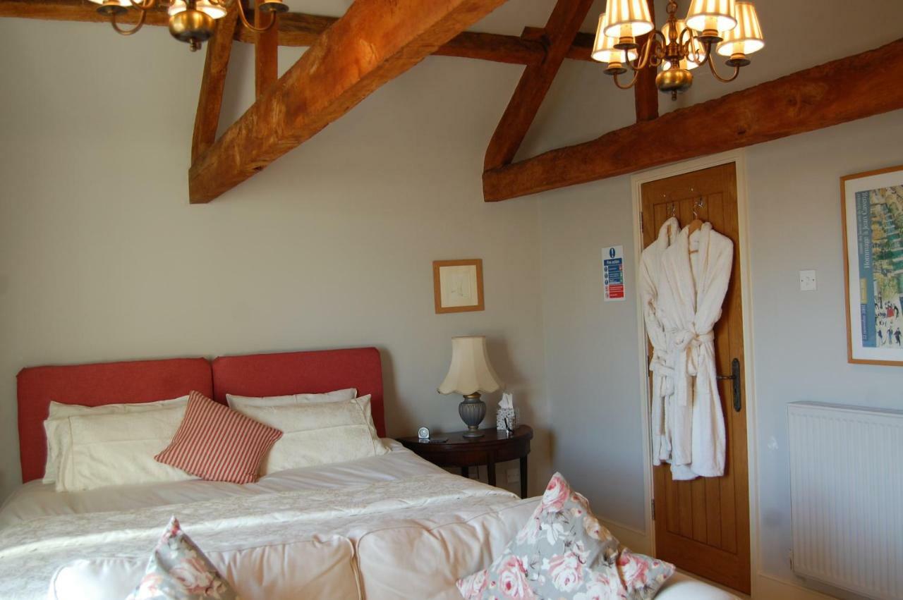 Home Barn Bed And Breakfast Yeovil Exterior photo